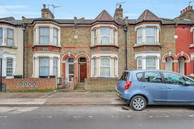 Gloucester Road, Edmonton, N18